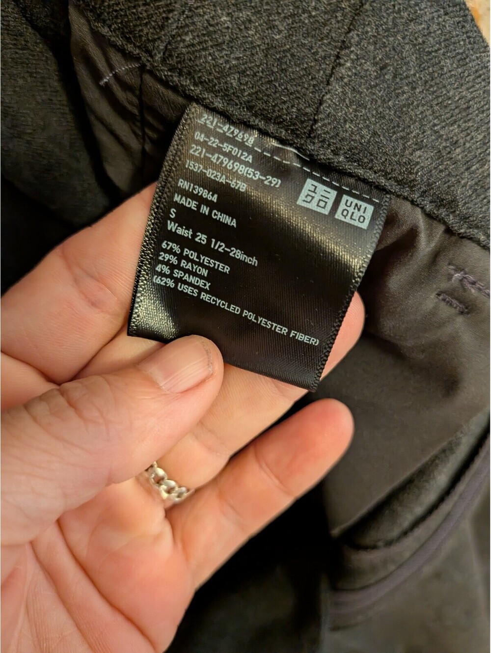 Uniqlo C | Wide Leg Cropped Trousers | Midi Length Modern - Picture 5 of 5